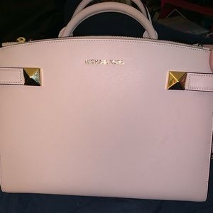 NWOT! Micheal Kors Satchel Bag